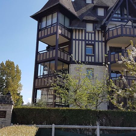 Appartement Residence Le Fairway Deauville Extérieur photo